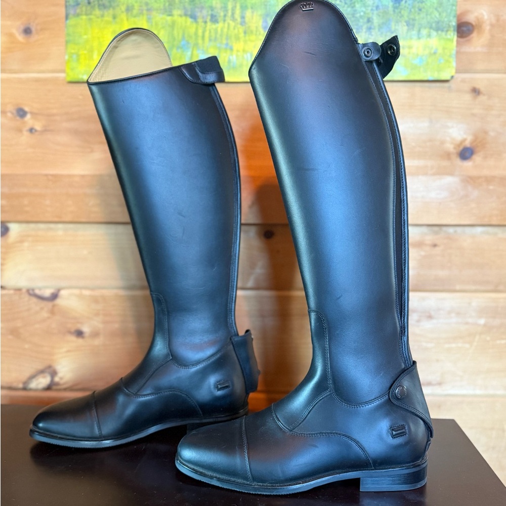 NWOT - Kingsley Olbia 1 Dress Boot
